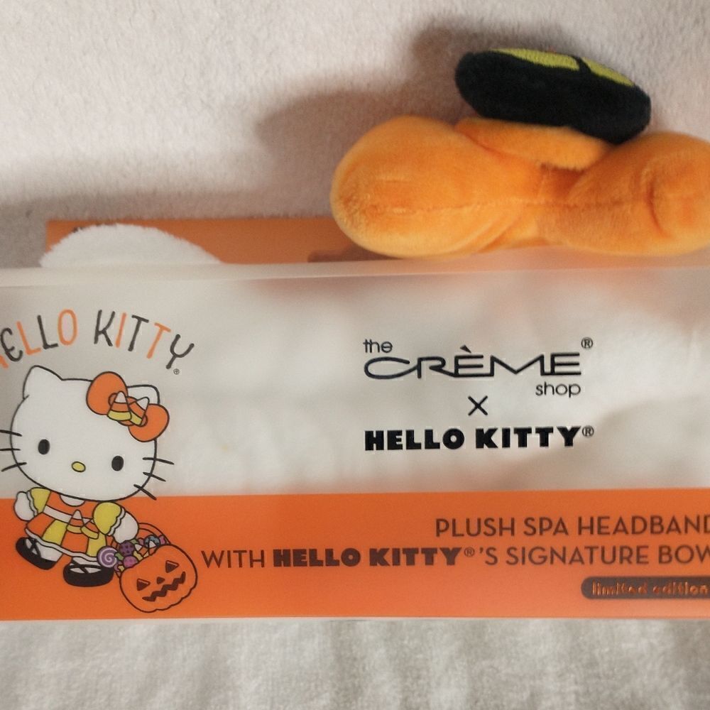 Hello Kitty Halloween Bundle - Picture 5 of 11